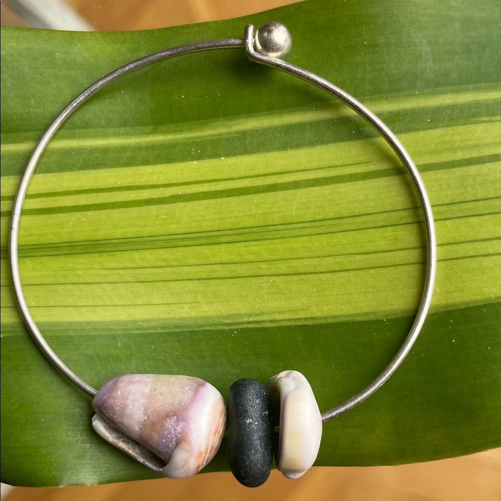 Elegant Silver Bracelet with Multicolor Stones